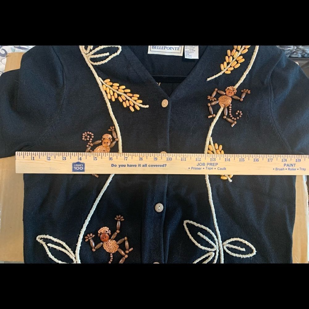 Bellepointe beaded monkey design sweater size L - Picture 9 of 9